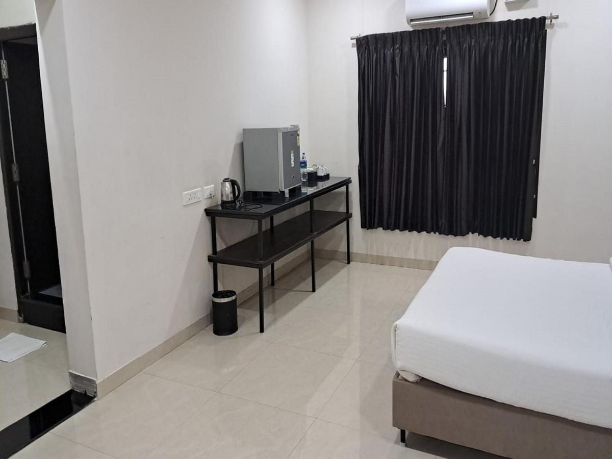 Mayfair Service Apartments Coimbatore Exterior foto